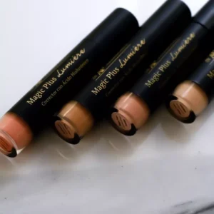 Corrector Fluido Con Ácido Hialurónico | Magic Plus Lumiére