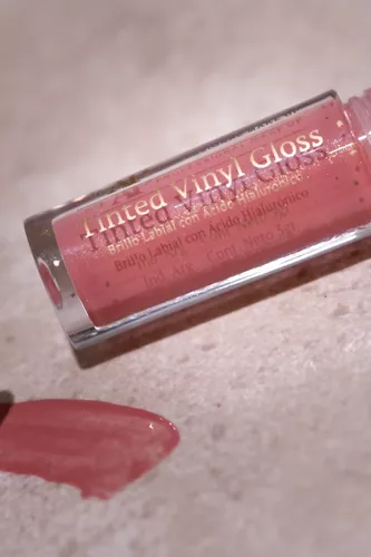 Gloss Con Color y Ácido Hialurónico Ap | Tinted Vinyl Gloss - Imagen 3